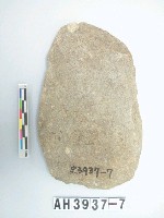 藏品(中型舌刃打製石斧)的圖片